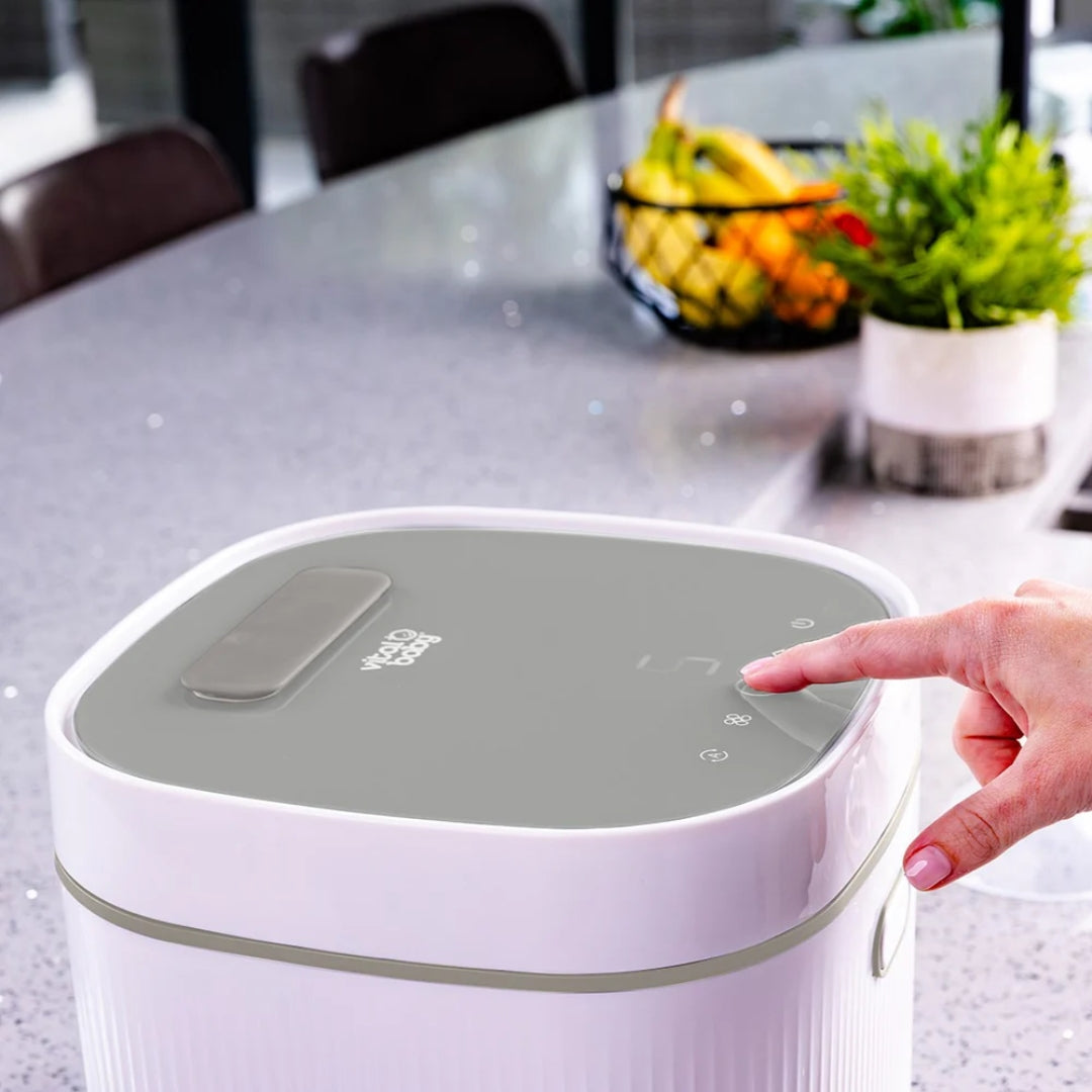 Vital Baby Advanced Pro UV Steriliser & Dryer | white