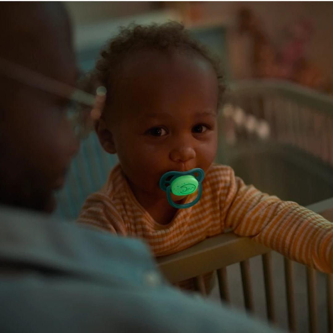 Philips Avent Ultra Air Pacifier - Star & Moon