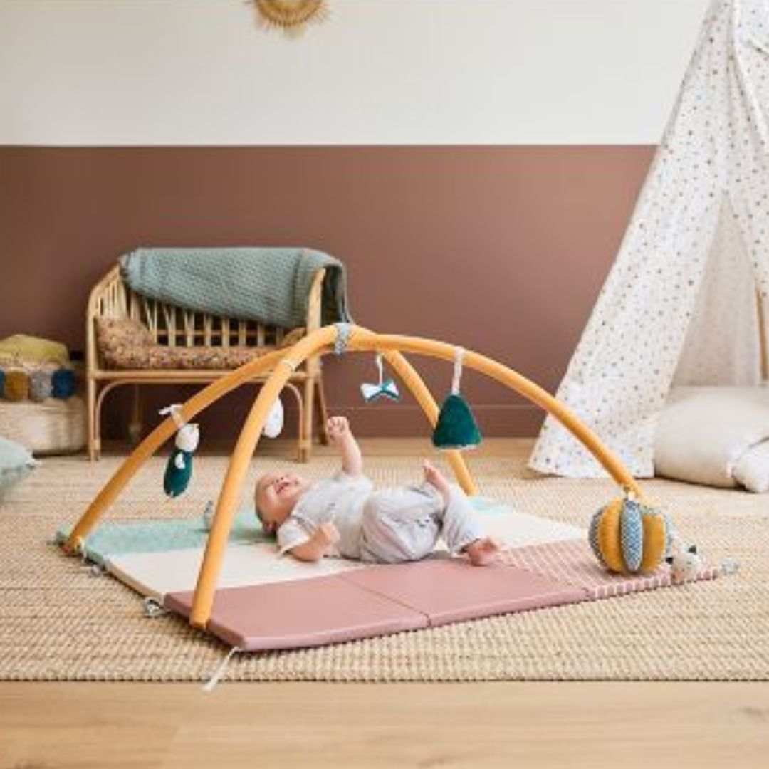Kaloo Grow-with-Me Sensory Baby Playmat