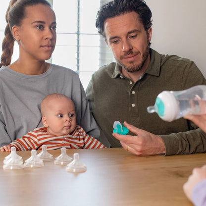 Philips Avent 260 ml Natural Response Baby Bottle with AirFree Vent