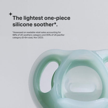Tommee Tippee Ultra-Light Silicone Soother 0-6 months